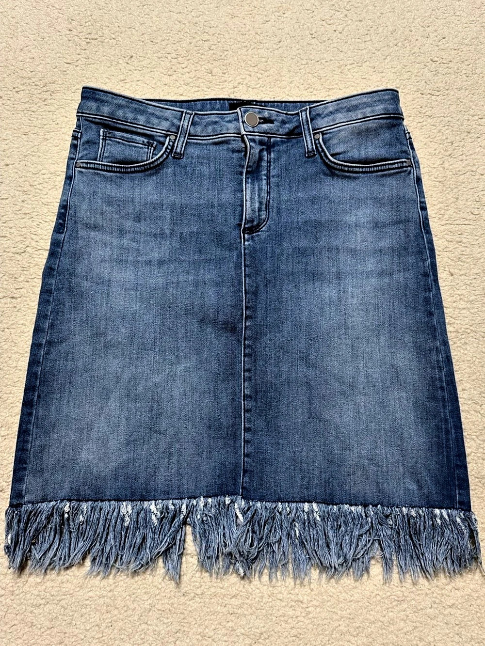NYDJ Platinum Series Fringed Denim Skirt Size 6 Like New